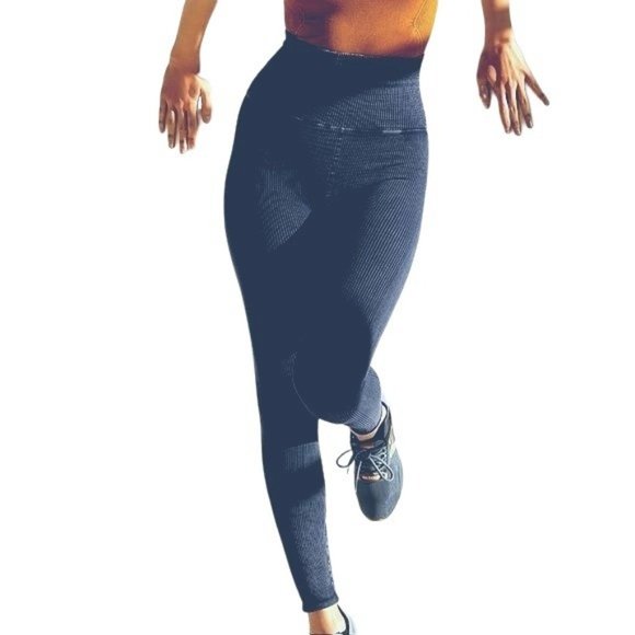 NEW FREE PEOPLE STONE WASH BLUE ULTRA HIGH RISE 7/8 RUNS LEGGINGS SZ:XS/S NWOT - Picture 6 of 9